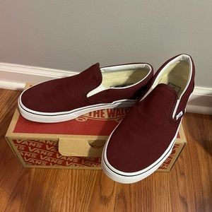 VANS - burgundy classic slip ons